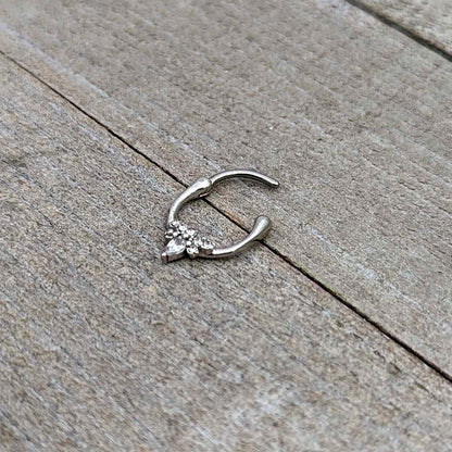 16G 5/16 Clear Gem Bee Glamour Cartilage Clicker