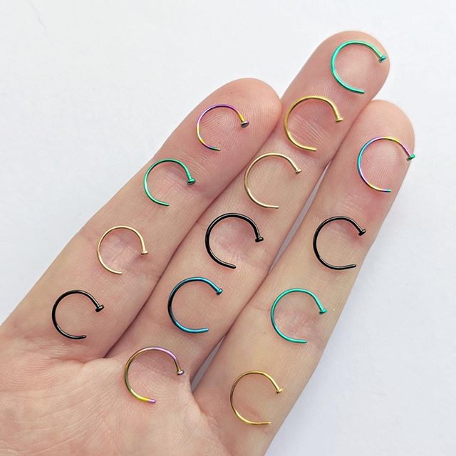 20G 5/16 Black Anodized Titanium Nose Hoop